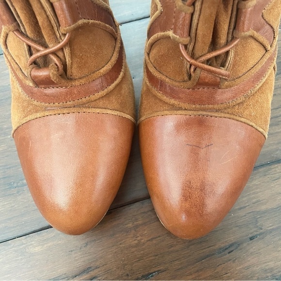 EMANUEL UNGARO Paris Cognac Suede & Leather Heeled Lace Up Boots EUR 39/US 8.5 - Picture 9 of 9